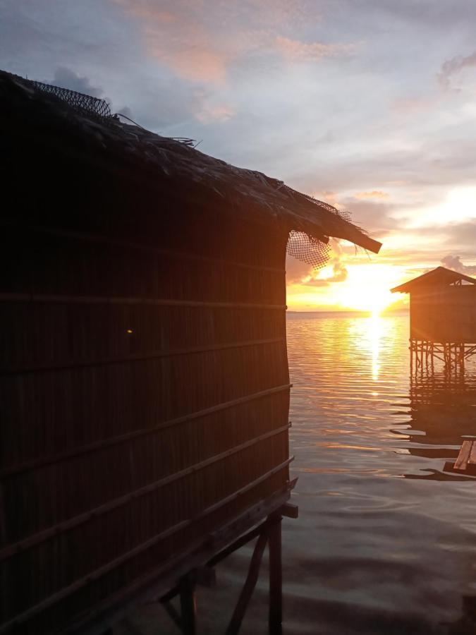 Arborek Diving Homestay R4 Besir ภายนอก รูปภาพ