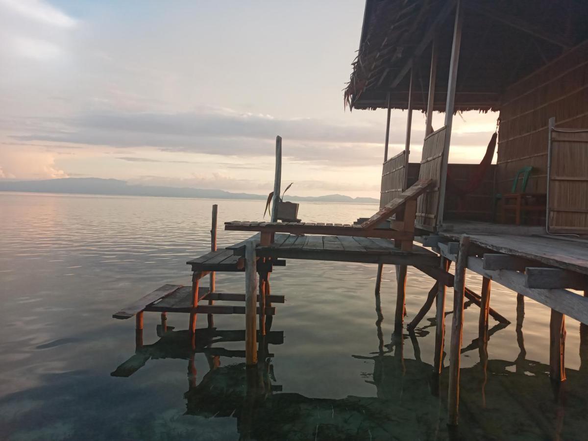 Arborek Diving Homestay R4 Besir ภายนอก รูปภาพ