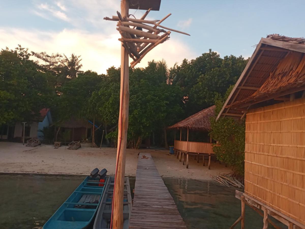Arborek Diving Homestay R4 Besir ภายนอก รูปภาพ