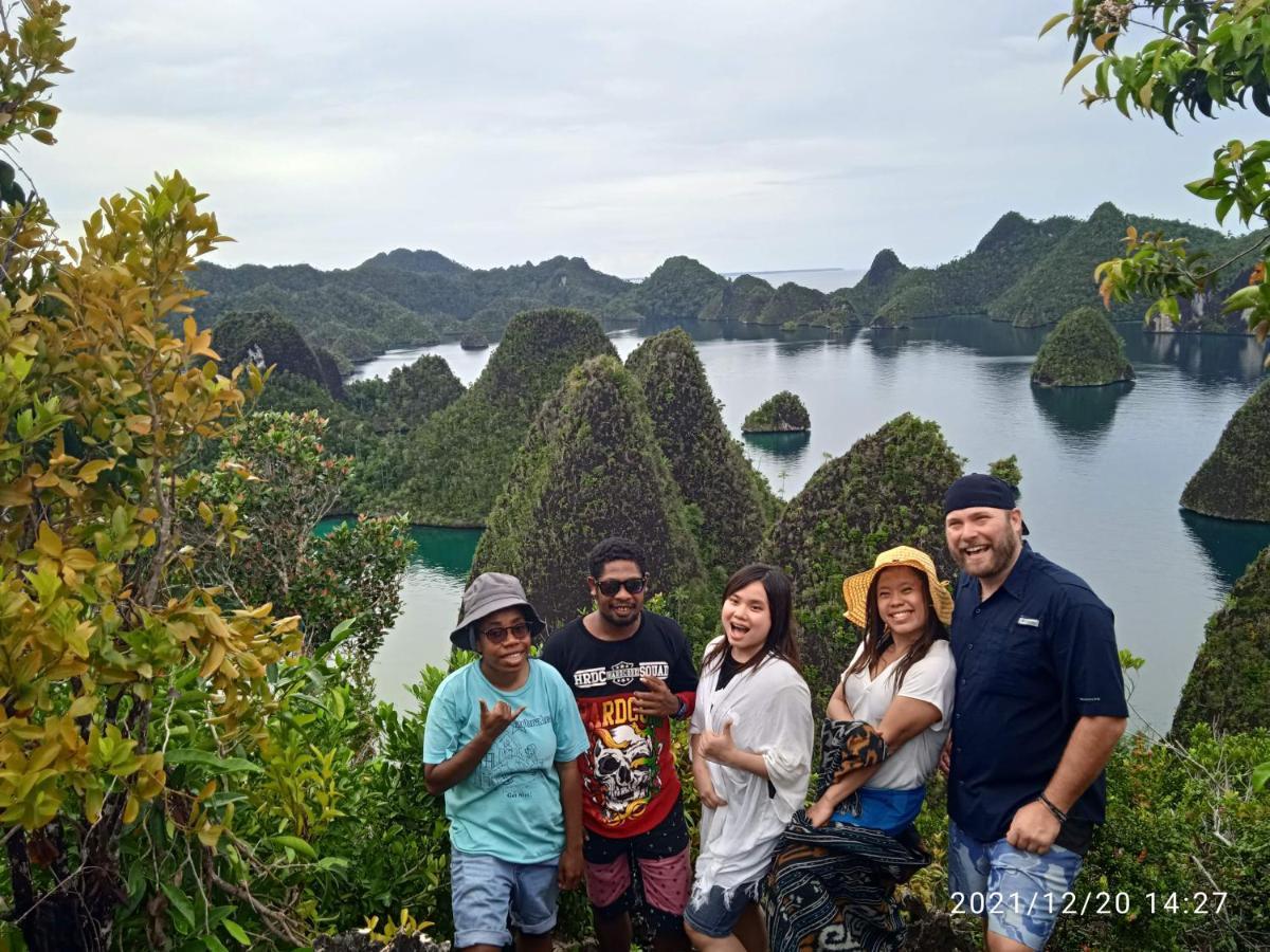 Arborek Diving Homestay R4 Besir ภายนอก รูปภาพ