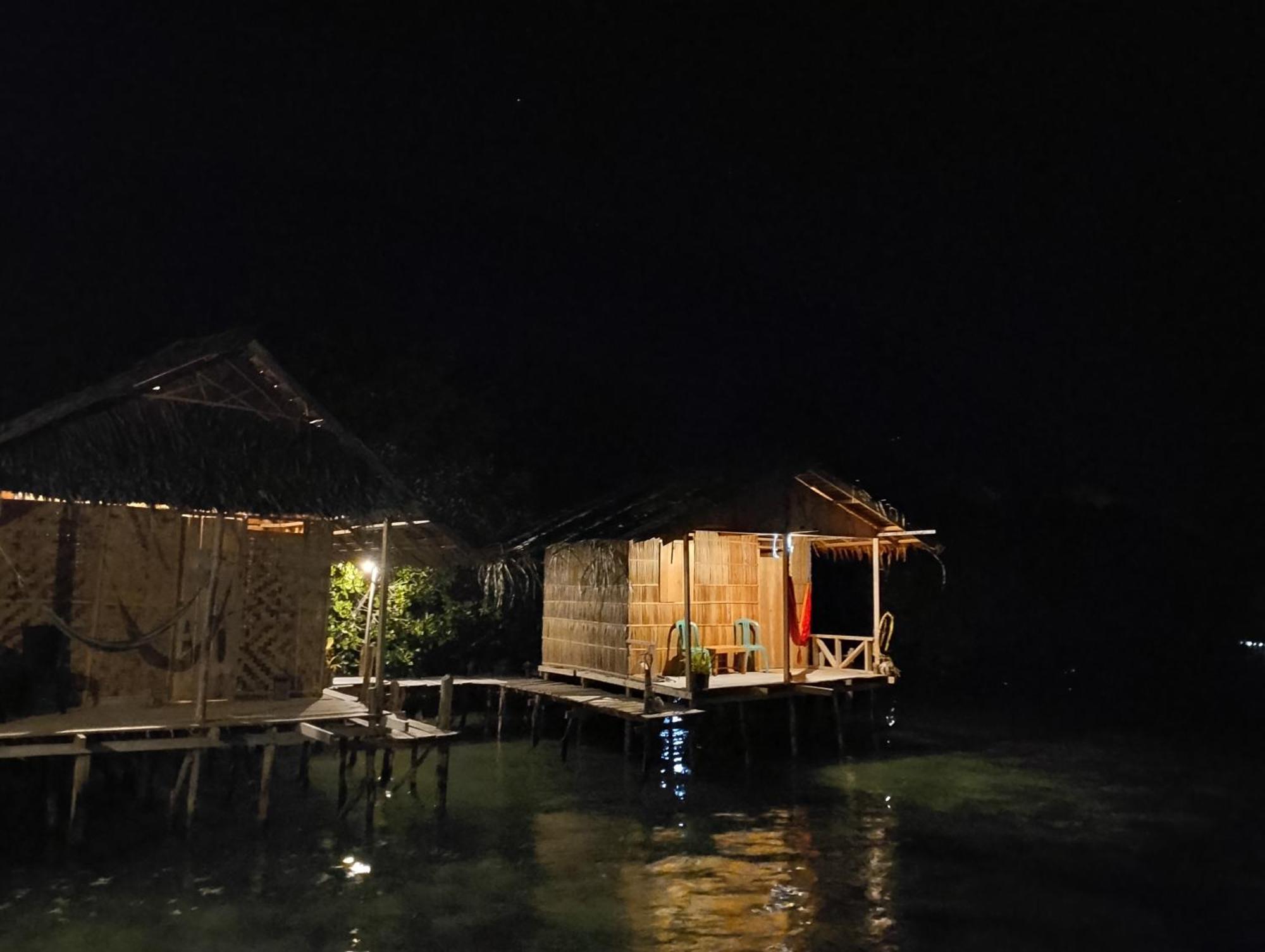 Arborek Diving Homestay R4 Besir ภายนอก รูปภาพ